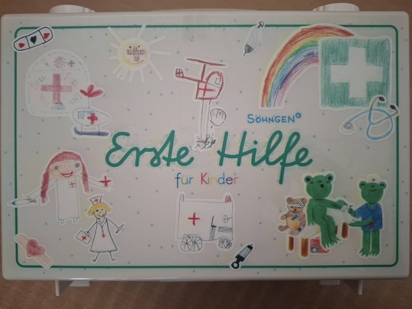 Kinderkoffer Neu- Ablaufdatum 2046